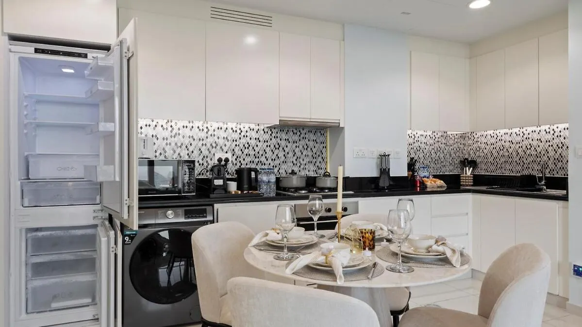 Lägenhet 1Br High Floor With Rooftop Infinity Pool Dubai